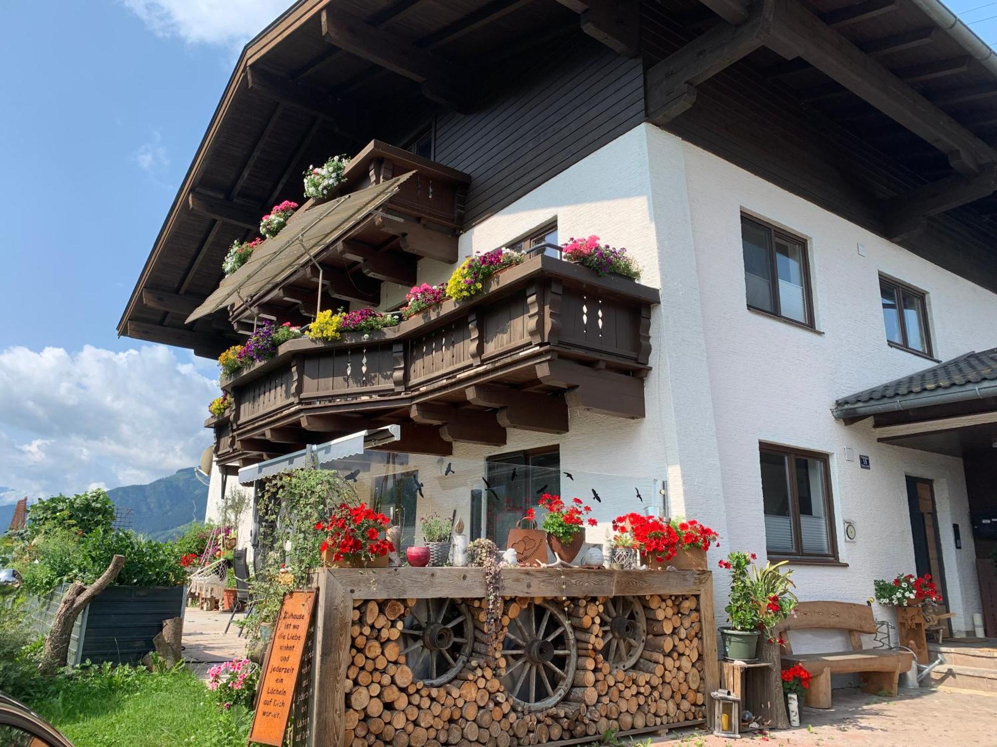 Bergblick Appartement Saalfelden Buitenkant foto